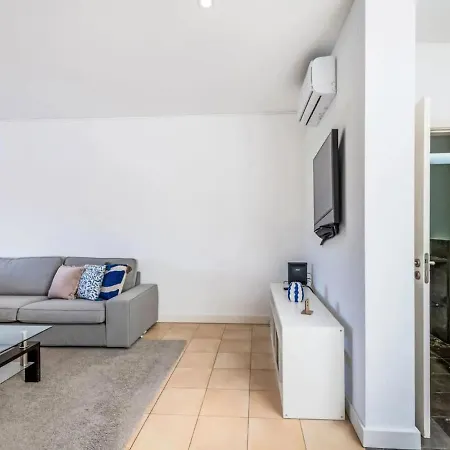 Villa Maria, 3bd&pool&garden&bbq *