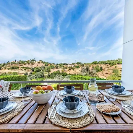 Villa Maria, 3bd&pool&garden&bbq