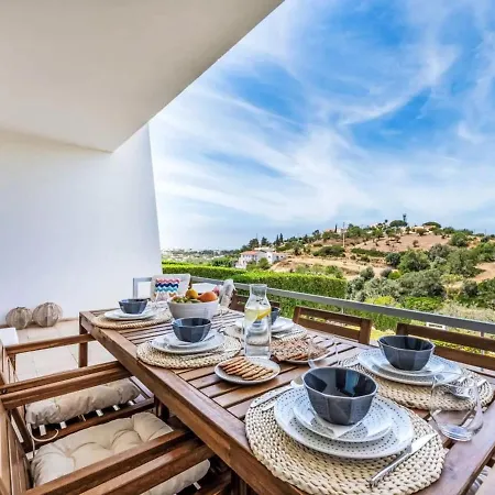 Villa Maria, 3bd&pool&garden&bbq *