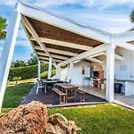 Maria, 3bd & Pool & Garden & Bbq וילה אלבופיירה