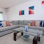 Maria, 3bd & Pool & Garden & Bbq וילה אלבופיירה
