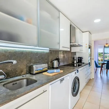 Maria, 3bd & Pool & Garden & Bbq Villa *